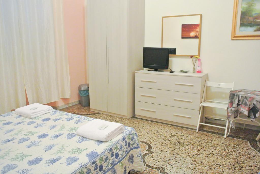 Guest House Hellokitty Рим Екстер'єр фото